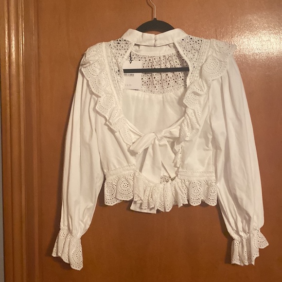 NWT GLAMOROUS 100% cotton UNIQUE white blouse size 8 - Picture 3 of 11